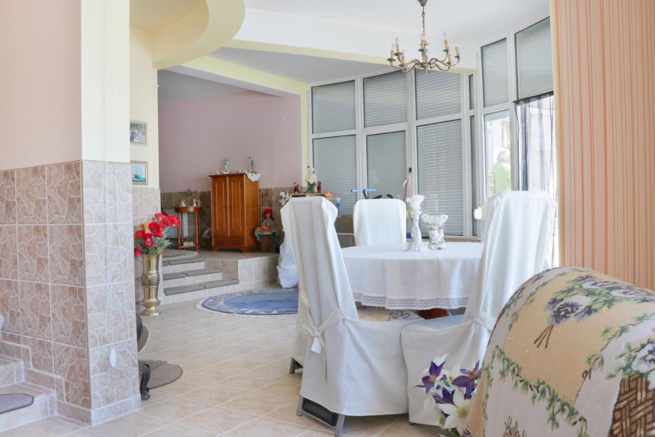 Villa Nora Albena Buitenkant foto